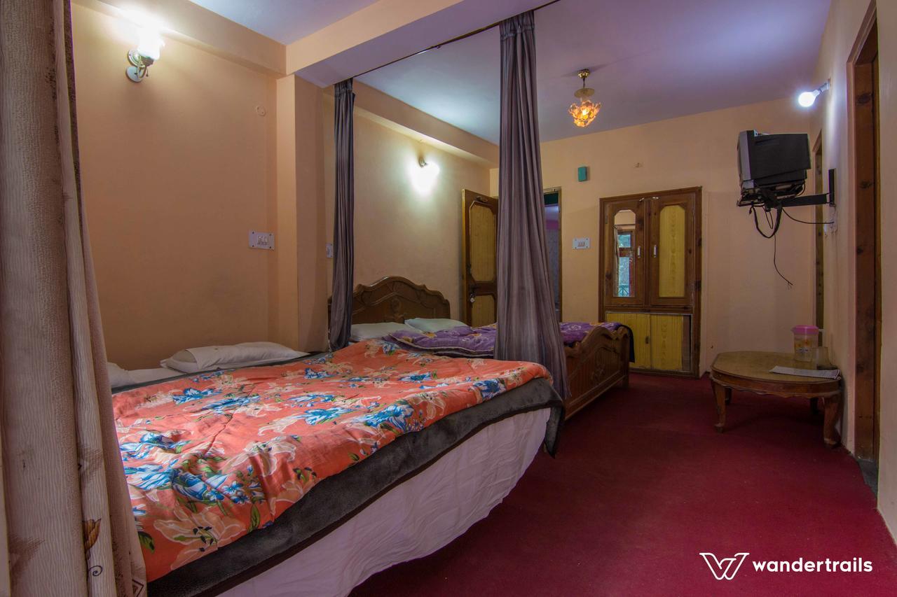 Kunal Hotel & Cottages Manali  Exterior photo