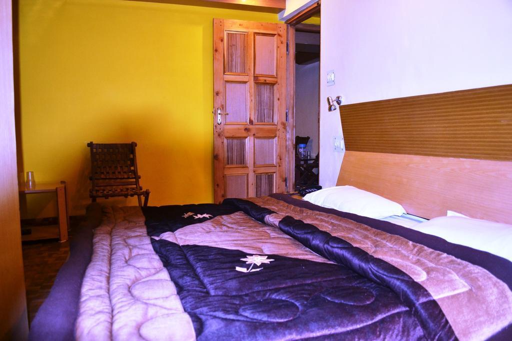 Kunal Hotel & Cottages Manali  Exterior photo